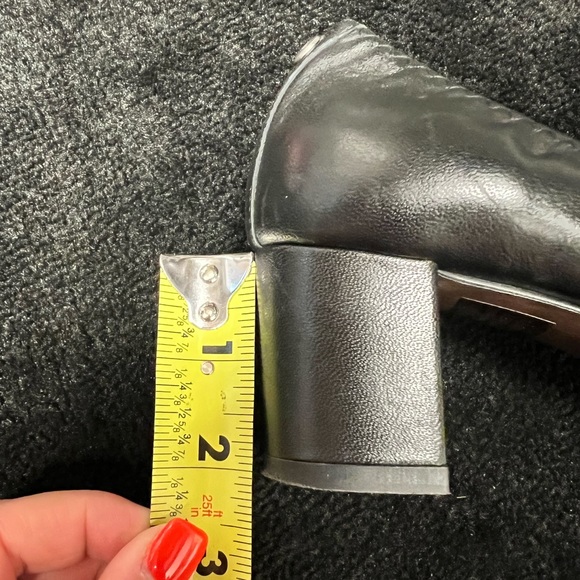 AGL Italian Leather Pumps - Picture 2 of 4